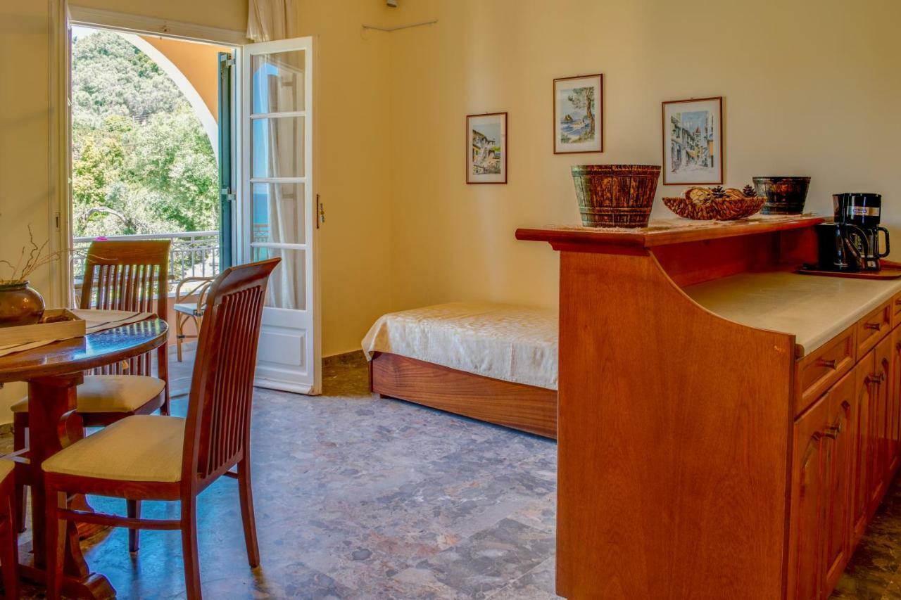 Naftis Apartments Pélekasz Kültér fotó
